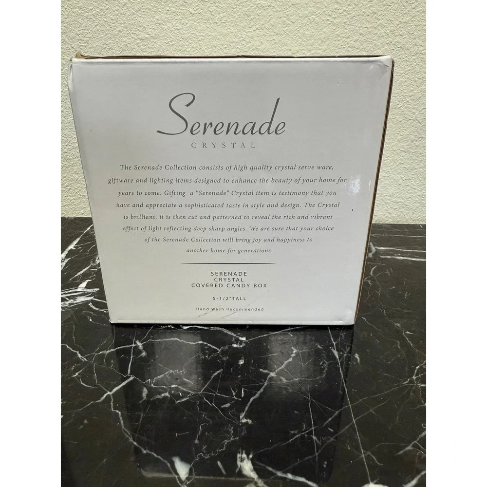 Shannon‎ Crystal by Godinger Serenade Covered Candy Box Footed Glass Dish 43784